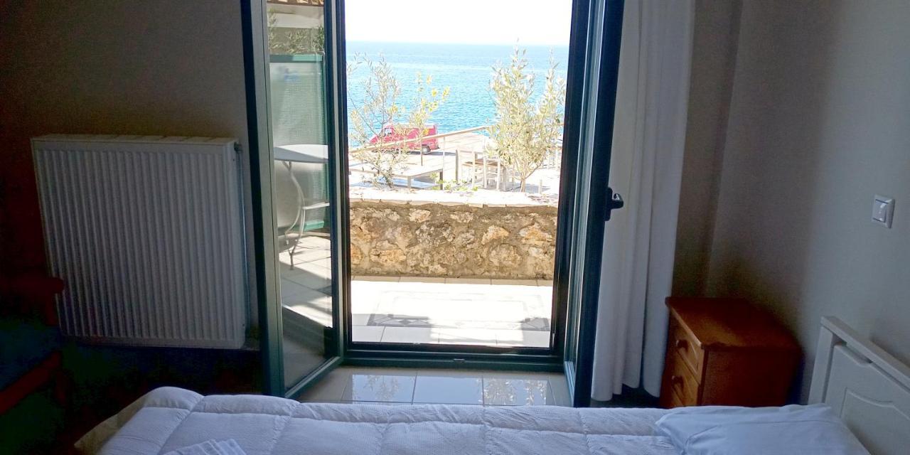 Gorgones, Sea-Front, Great View Aparthotel Kardamíli Kültér fotó