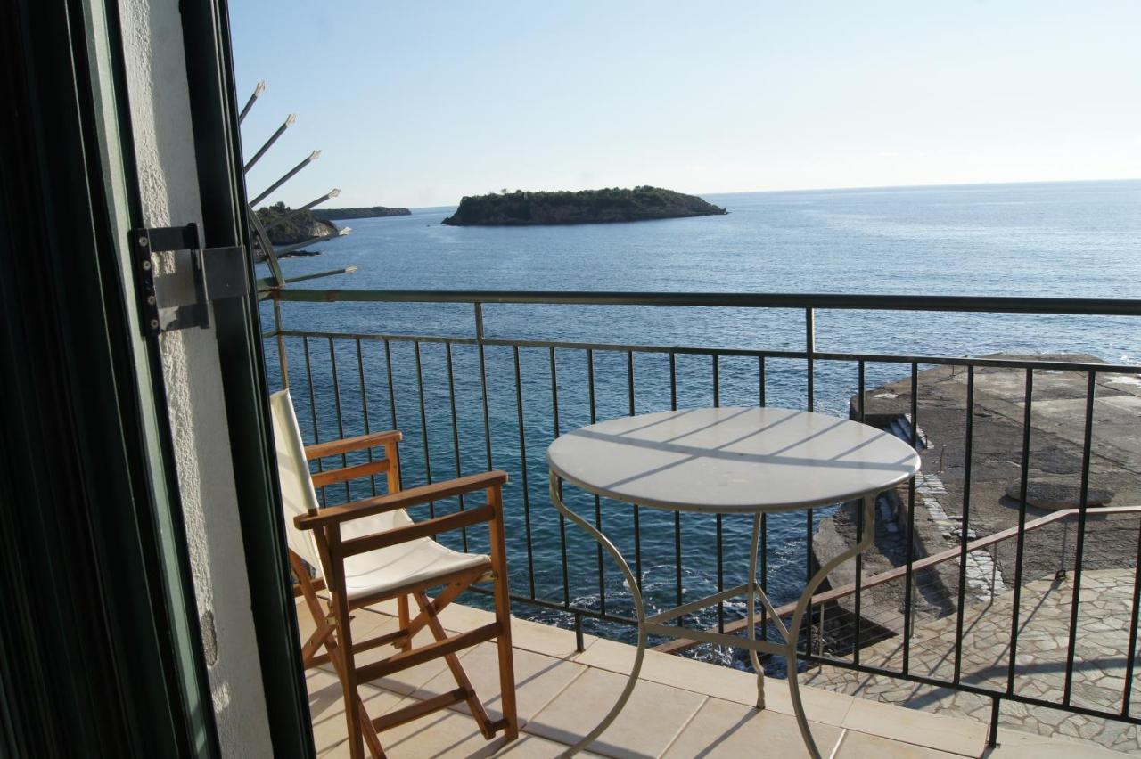 Gorgones, Sea-Front, Great View Aparthotel Kardamíli Kültér fotó